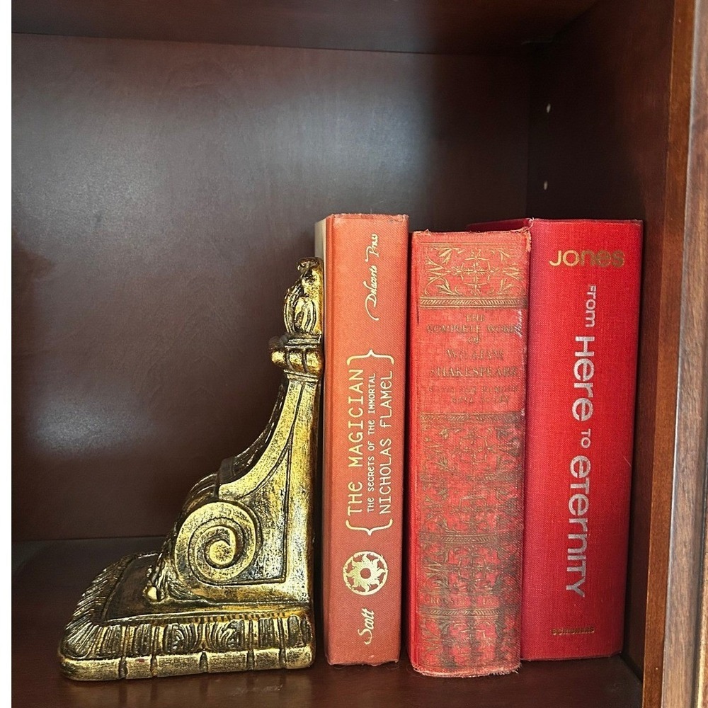 Vintage Jaru 1974 Gold Gilt Architectural Corbel‎ Bookend Wall Shelf Hollywood